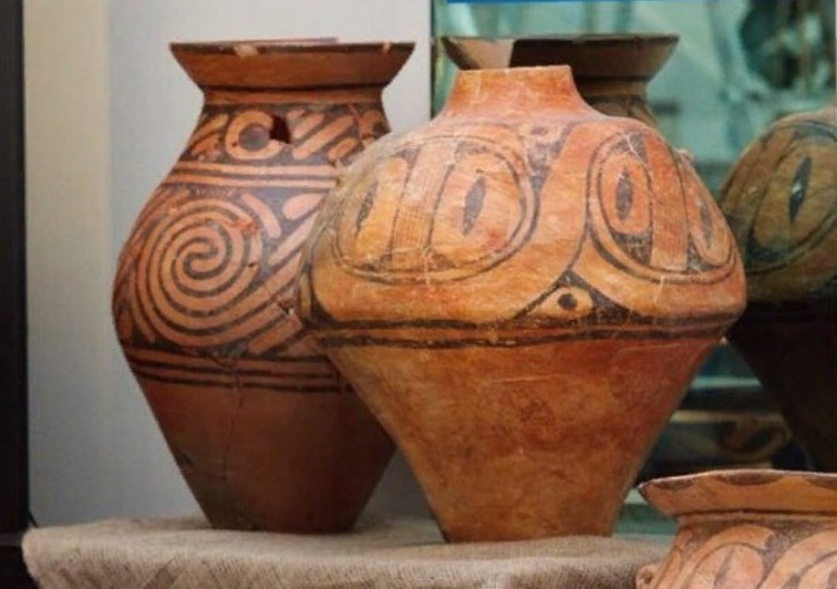 Trypillian pottery embellished with DNA symbols.